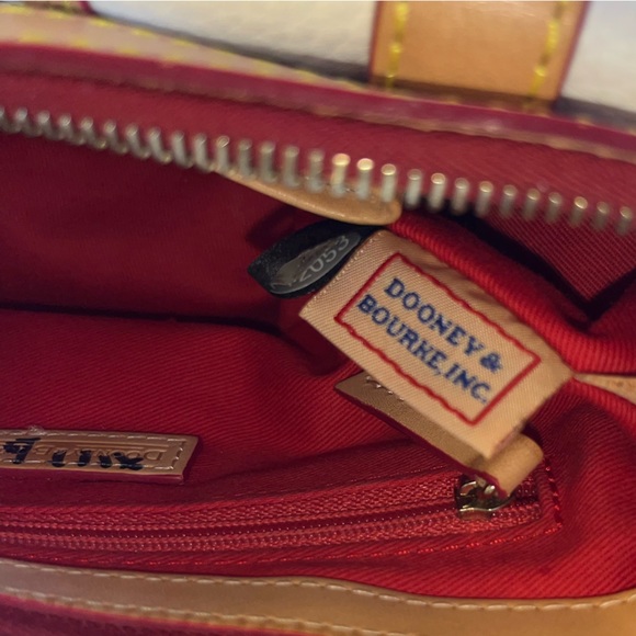 Vintage Dooney & Bourke - Carabao Prebbled Leather Banana Saddle Bag - Picture 8 of 10